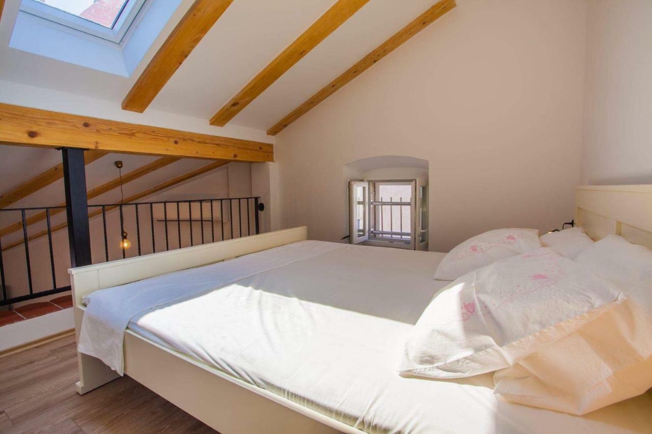 Apartmani Kraj Mora ツレス エクステリア 写真