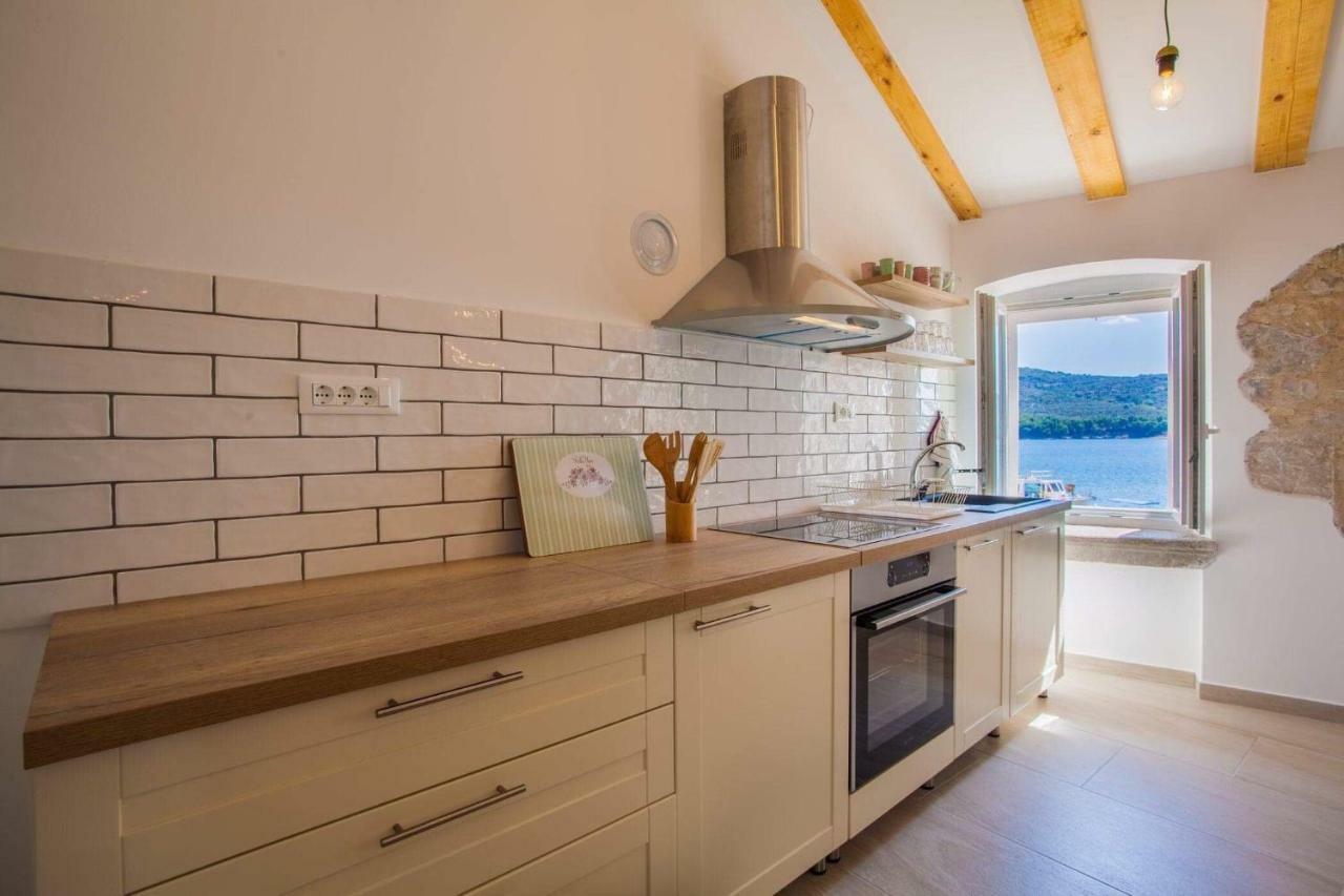 Apartmani Kraj Mora ツレス エクステリア 写真