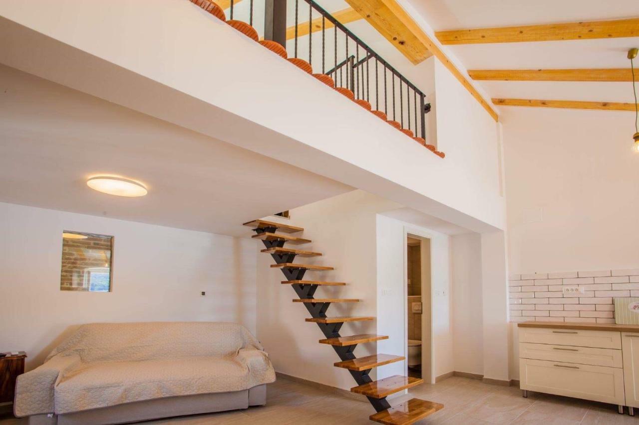Apartmani Kraj Mora ツレス エクステリア 写真